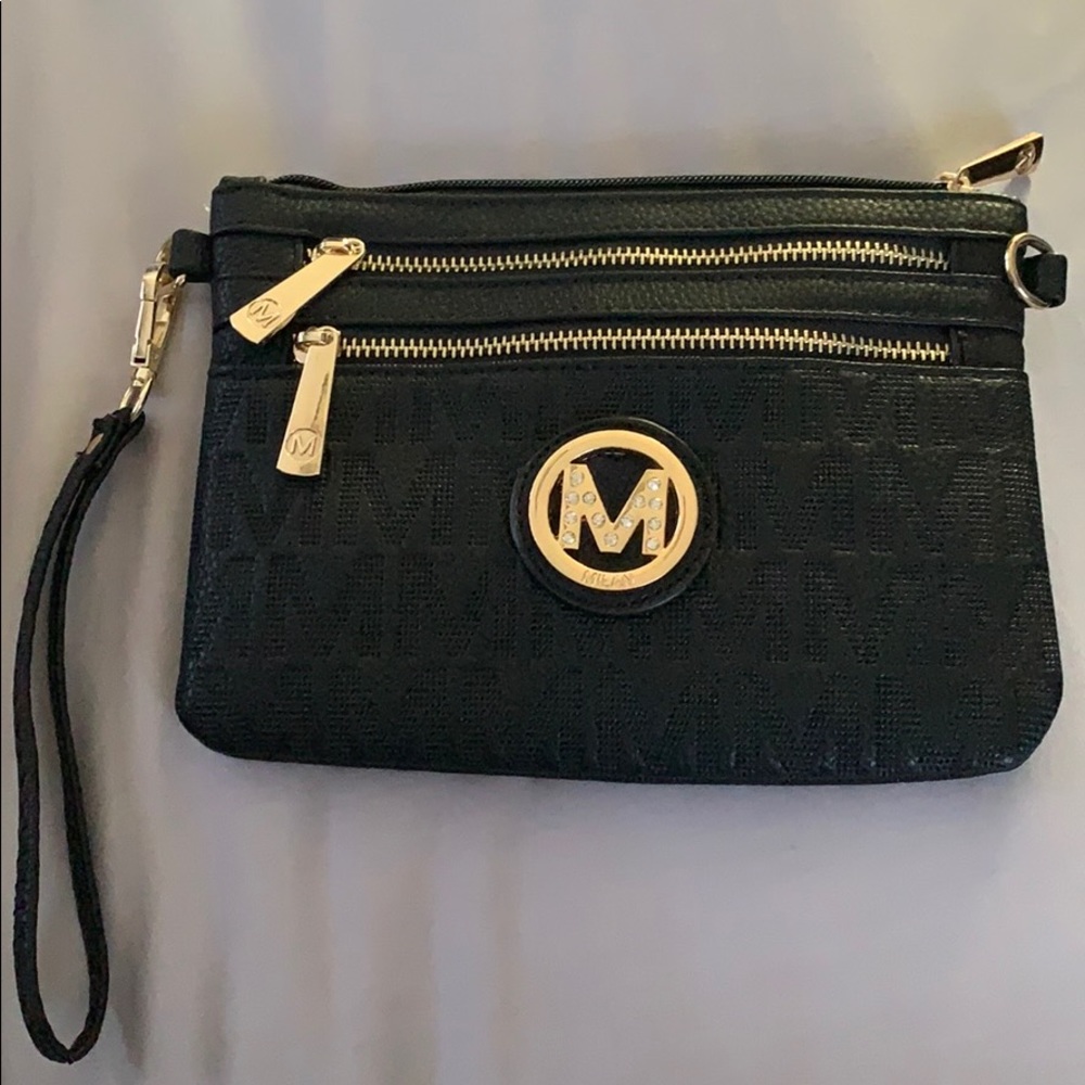 Black clutch